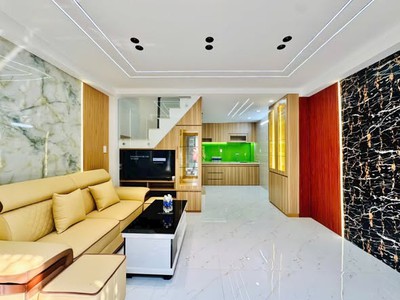 Nhà gần đại học văn hiến, ni sư huỳnh liên, 44m , 5 tầng   giá chỉ 5,5  tỷ 0