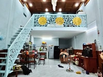 Bán gấp nhà 66m  linh trung thủ đức   hẻm xe tải, 2 tầng   giá ngộp chỉ 2.8 tỷ tặng nội thất gần 1 2