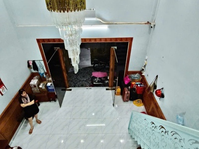 Bán gấp nhà 66m  linh trung thủ đức   hẻm xe tải, 2 tầng   giá ngộp chỉ 2.8 tỷ tặng nội thất gần 1 3