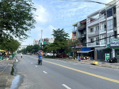 Cực ngon  nhà 2 tầng mặt tiền d2   tăng nhơn phú a  120m    thu 35tr/tháng   chỉ 13.8 tỷ  gần chợ 0