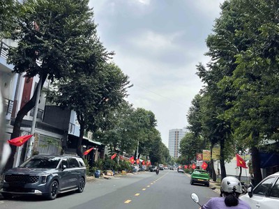 Cực ngon  nhà 2 tầng mặt tiền d2   tăng nhơn phú a  120m    thu 35tr/tháng   chỉ 13.8 tỷ  gần chợ 3