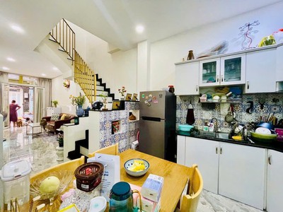 Bán nhà nguyễn đình chiểu, p.4, 3 nh 6m  x 12m, 2 tấm, 5.79 tỷ, tl 3