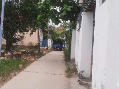 Bán nhà 2 mặt hẻm trước sau thôn đắc lộc - bắc nha trang  vĩnh phương   - diện tích 82.6m2 full 4