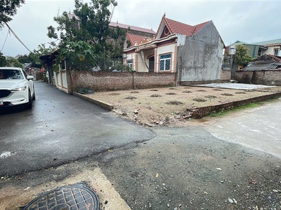 Em gái cần tiền muốn bán 85m lô góc 2 mặt tiền, đường thông oto ngủ trong nhà ngay tl 82 võng xuyên 0