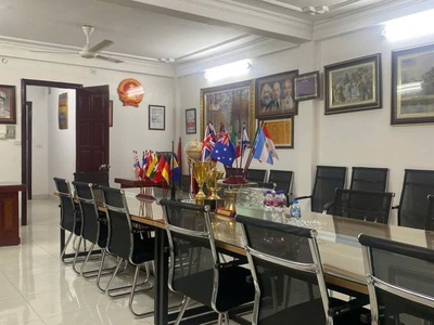 Siêu phẩm phân lô hoàng cầu đống đa 6t thang máy vỉ hè oto tránh kd 80m 40 tỷ tl 3