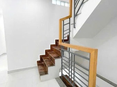 Bán nhà - 3 tầng - hxh - 4m x 10m - bình tân - giáp tân phú - nhỉnh 4 tỷ 4