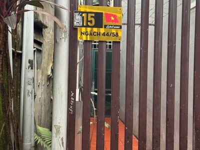 46m    ngõ 44/58 đức giang   mặt tiền 4m   nhà dân xây 2 tầng   ngõ ô tô qua cổng   giá 6.15 tỷ 0