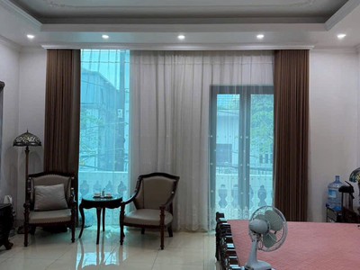 Bán căn nhà mặt phố phường Trần Hưng Đạo, TP HD, 73.3m2, mt 6m, thang máy, KD buôn bán 3