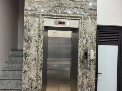 Bán căn nhà mặt phố phường Trần Hưng Đạo, TP HD, 73.3m2, mt 6m, thang máy, KD buôn bán 4