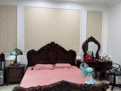 Bán căn nhà mặt phố phường Trần Hưng Đạo, TP HD, 73.3m2, mt 6m, thang máy, KD buôn bán 5