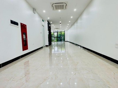 Tòa Văn Phòng Mới Cực Đẹp Mặt Phố 8 Tầng 1 Hầm 78 Tỷ  View Hồ Ngọc Khánh 3