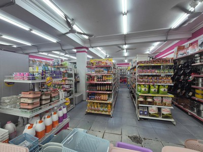 Bán Đất 180m - 10m.Mặt Tiền.  Mặt Phố Quan Nhân   Thanh Xuân 1