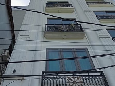 Phân lô  34M 7T thang máy full nội thất giá 13 tỷ TT Mỹ Đình 0