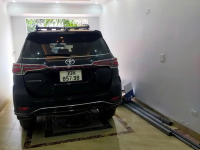 Phân lô  34M 7T thang máy full nội thất giá 13 tỷ TT Mỹ Đình 1