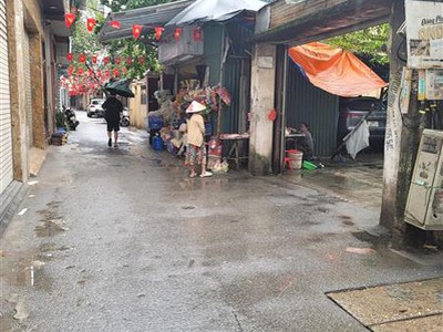 Vị trí đẹp - gần phố - lô góc - nhà nở hậu lộc lá - xây căn hộ kd cho thuê. 3 tầng 65m2. 0