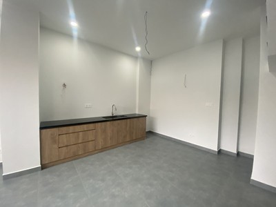 Nhà mới tô ngọc vân   3 tầng   full nội thất     nhẹ 7 tỷ 2