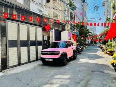 Nhà đẹp 4 lầu có hầm hxt 80m2 ngang 4m ở ngay đi bộ ra đường quang trung gần emart 9.5 tỷ 1