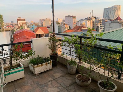 Ngọc thụy nơi sự tĩnh lặng hóa thành đẳng cấp nhà lô góc 60m , 5 tầng, mặt tiền 6m sang trọng 2