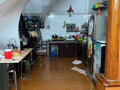 Nhà xinh 1 lầu đường 5m thông buôn bán nhỏ lẻ ngã 3 đông quang q12 3