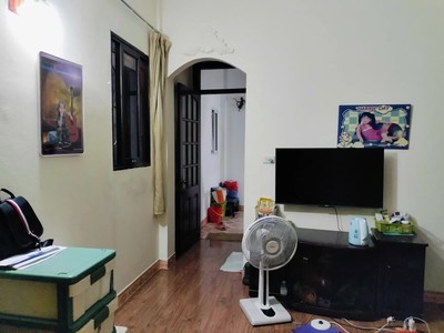 Bán nhà kim mã 31m2. 5 tầng. mặt tiền 3.51m. giá 8.1 tỷ ba đình hà nội 2