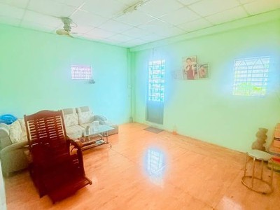 Ngay chợ vải phú thọ hoà - hẻm xe hơi - 118m ngang 5 nở hậu - 2 tầng 3pn chỉ 9.x 4