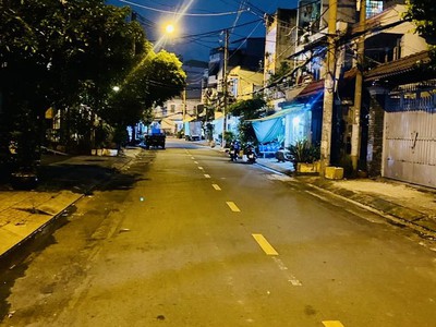 Mặt tiền khu bàn cờ họ lê - nhà mới 4 tầng - ngang 9m bề thế - dòng tiền 18tr chỉ 10.x 1