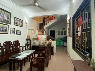 Bán nhà trung tâm bồ đề   79m    mặt tiền 6.2m   3 tầng   giá 16 tỷ 2