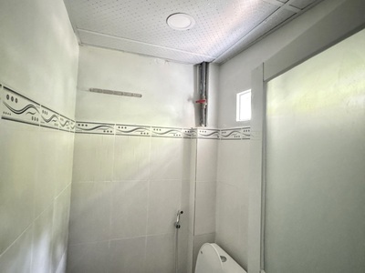 Bán nhà 2 tầng hẻm xe hơi 3 phòng ngủ chỉ 3,35 tỷ gần kha vạn cân linh tây thủ đức. 2