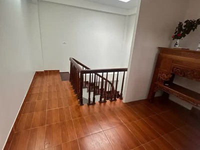 Bán nhà phố ngọc thụy ô tô đỗ cửa 35m2 x 5 tầng 8.2 tỷ long biên hà nội 0