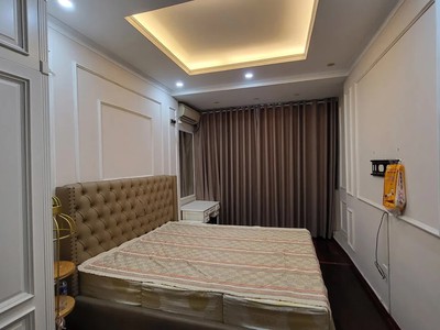 Bán nhà đê trần khát chân 27m2. 4 tầng. mặt tiền 3.25m. giá 13.6 tỷ hai bà trưng hà nội 3