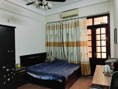 Bán nhà kim mã 31m2. 5 tầng. mặt tiền 3.51m. giá 8.1 tỷ ba đình hà nội 4