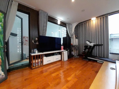 Nhà bà hom , gần kinh dương vương hồng bàng quận 6, 6,5 x14m, 4 tầng chỉ nhỉnh 9tỷ 3