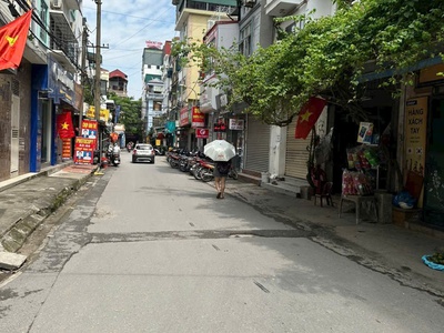 Bác nào đang cần nhà mới ở ngay - dt42m2 - 5 tầng - giá 7,4 tỷ - thụy phương - bắc từ liêm  - ô tô 1