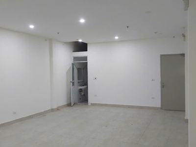 Bán nhà giá tốt mp hồng tiến-long biên-hà nội. mặt tiền rộng, thang máy. kinh doanh vô địch 29/9 1