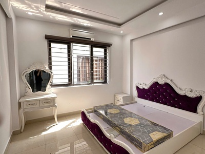 Cho thuê nhà nguyên căn 4 p.ngủ Văn Cao, DT: 50m2. 7