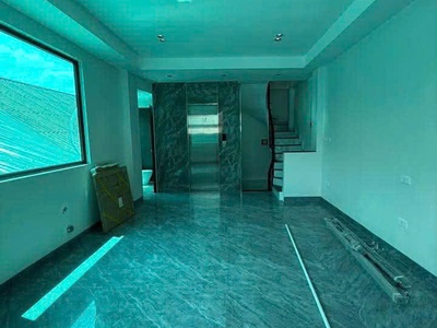 Với tầm giá nhỉnh 11 tỷ siêu hiếm tại trần quý cáp đống đa gần phố oto 45m x7t. 2