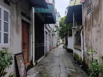 Bán đất tặng nhà cấp 4 tại yên bình - hà đông 44m2, mt 4.3m, giá 3.85 tỷ - ngõ oto - nở hậu - 0