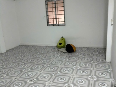 Cho thuê nhà hẻm 8m đường số 18, bình hưng hòa, bình tân, 4 x 17m, 6 triệu 3