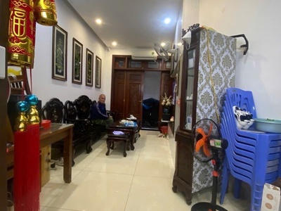 Thụy khuê dt 48m x5 tầng 9,9 tỷ,ngõ ba gác tránh,chỉ 10m ra mặt phố,thông các hướng 2