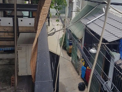 Bán nhà mặt hẻm đường Huỳnh Tấn Phát, 1 trệt, 1 lầu, 50m2, giá chỉ 2,79 tỷ. 3