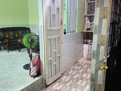 Bán nhà giá rẻ trường thọ thủ đức    chỉ 2.7 tỷ sổ riêng, 1 trệt 1 lầu ở ngay, gần metro số 1 1