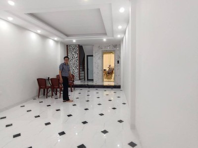 15 tỷ  Nhà Định Công, 50m 7 tầng, Thang máy, Ô tô vào nhà- Gần Trường, Chợ, Bệnh viện. 1