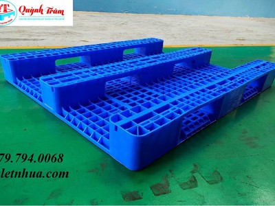 Pallet nhựa tại Bến Tre được sử dụng nhiều trong mùa nước nổi 7