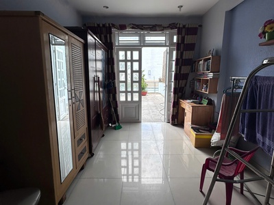 Nhà hxh đường đht02, sát chợ, 5 x 18m, 4 tấm, 7 pn 1