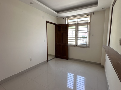 Nhà hxh đường đht02, sát chợ, 5 x 18m, 4 tấm, 7 pn 2