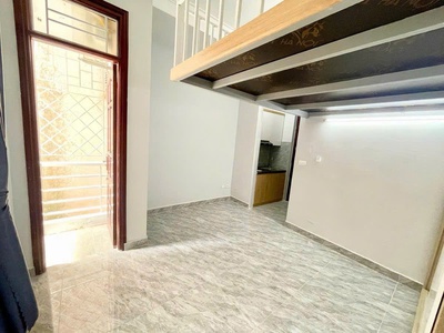 bán nhà ngã tư sở láng ccmn 10 phòng khép kín dòng tiền 40tr/tháng lô góc 2 mặt thoáng 1