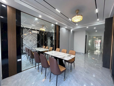 Siêu phẩm hoàng như tiếp 6 tầng thang máy ô tô đỗ cửa full nội thất 12,9 tỷ cách 1 3