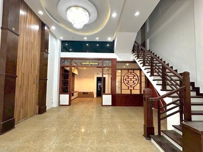 Long biên triệu đô lô góc 2 mặt ngõ mt 6.5m oto đỗ cửa sổ đỏ hoa hậu bồ đề 1