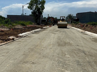 Chủ cần tiền bán lô đất mặt tiền đường nhựa mới mở khu dân cư cực kỳ đẹp 1