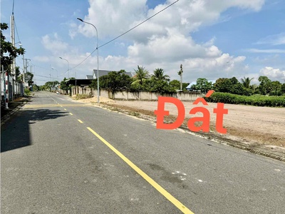 Mặt tiền đường nhựa số 12 tam phước long điền . hàng f0 2